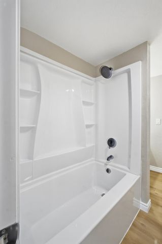 497 N Oakview Avenue, Farmersville, CA 93223