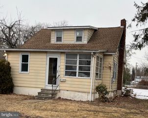 21 MORRIS AVE, Bridgeton, NJ 08302