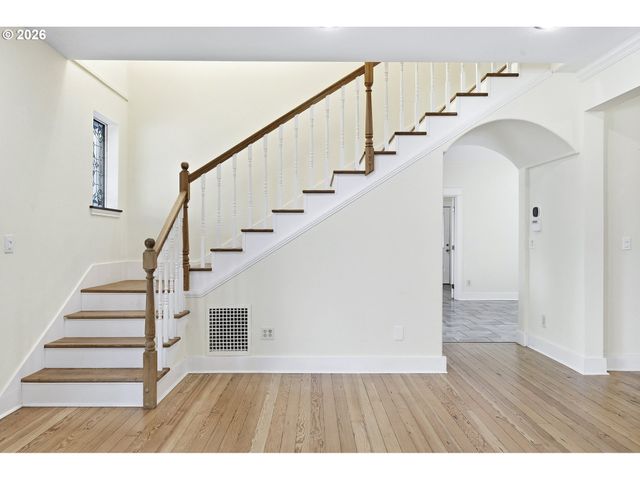 16111 S REDLAND Rd, Oregon City, OR 97045