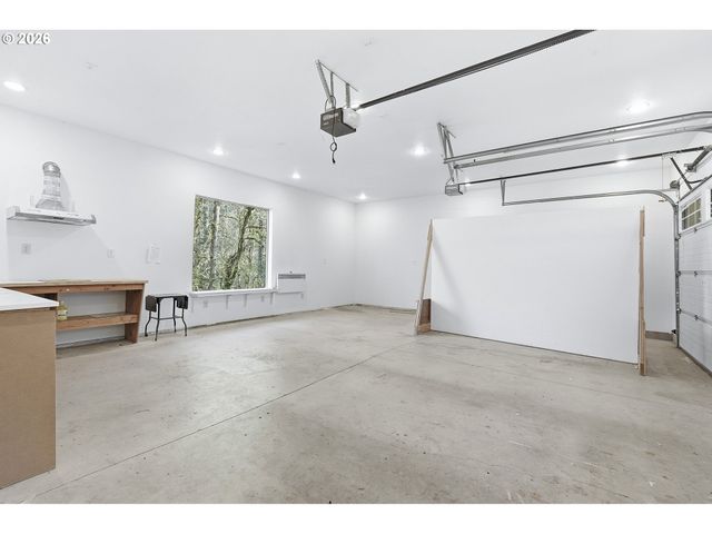 16111 S REDLAND Rd, Oregon City, OR 97045