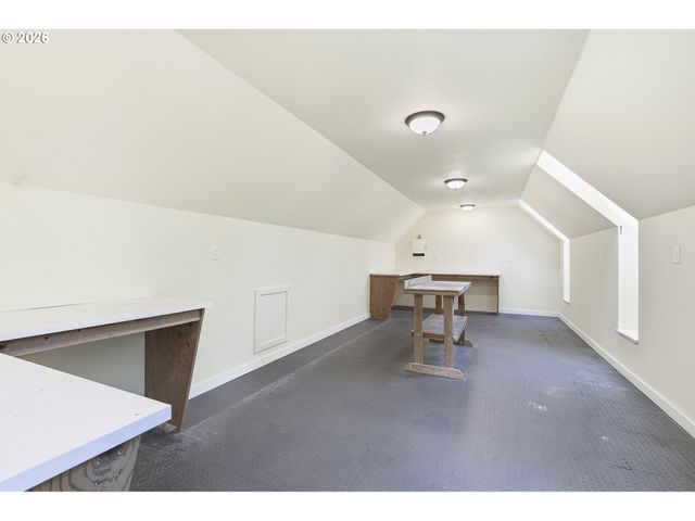 16111 S REDLAND Rd, Oregon City, OR 97045