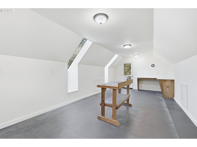 16111 S REDLAND Rd, Oregon City, OR 97045