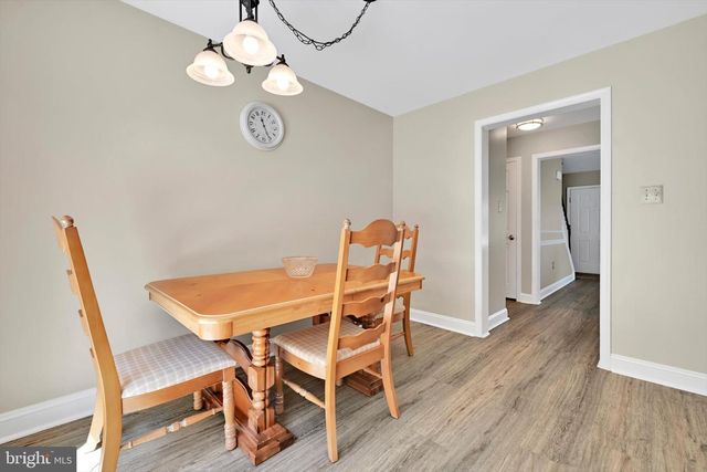 339 COBBLESTONE LN, Lancaster, PA 17601