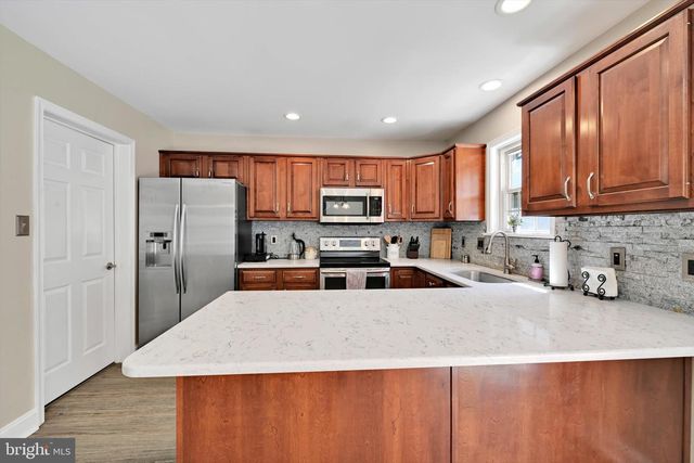 339 COBBLESTONE LN, Lancaster, PA 17601