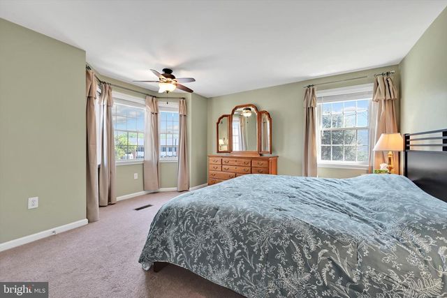 339 COBBLESTONE LN, Lancaster, PA 17601