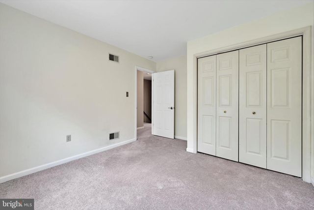 339 COBBLESTONE LN, Lancaster, PA 17601