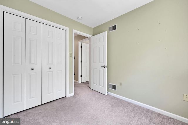 339 COBBLESTONE LN, Lancaster, PA 17601