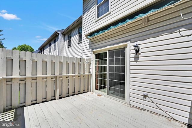 339 COBBLESTONE LN, Lancaster, PA 17601