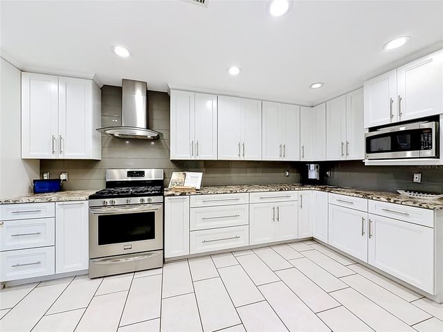 2021 NORTH POINTE ALEXIS DRIVE, Tarpon Springs, FL 34689