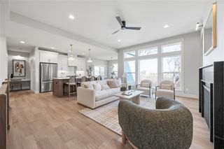 3526 Reed Road, Hiawatha, IA 52302