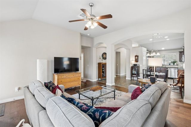 915 Ringwood Street, Norman, OK 73069
