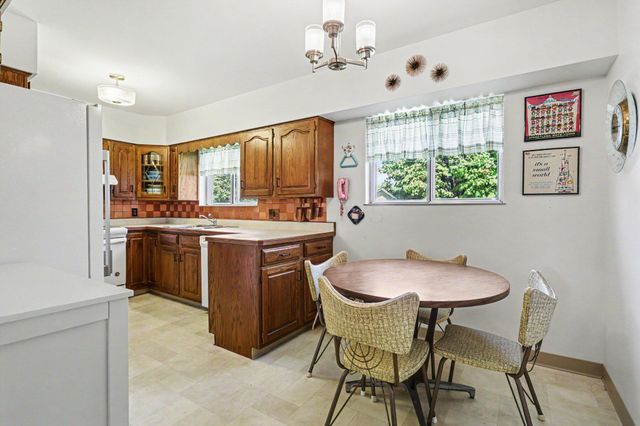 320 Peggy Lane, Ashville, OH 43103