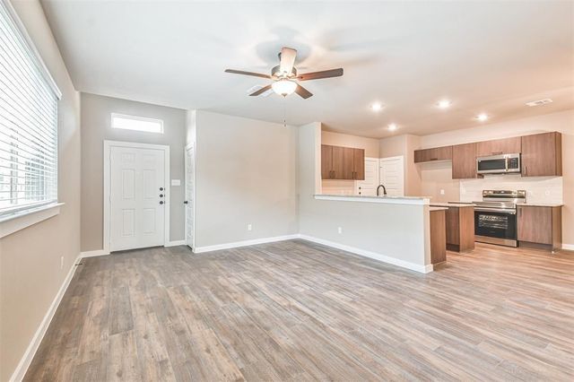 9896 Grosbeak Lane, Magnolia, TX 77354