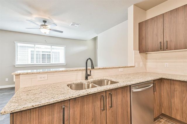 9896 Grosbeak Lane, Magnolia, TX 77354