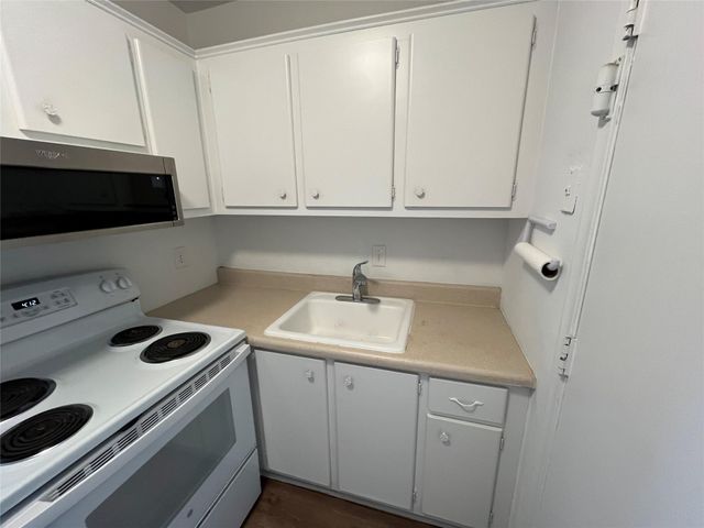 1821 NE 62nd Street 425, Fort Lauderdale, FL 33308