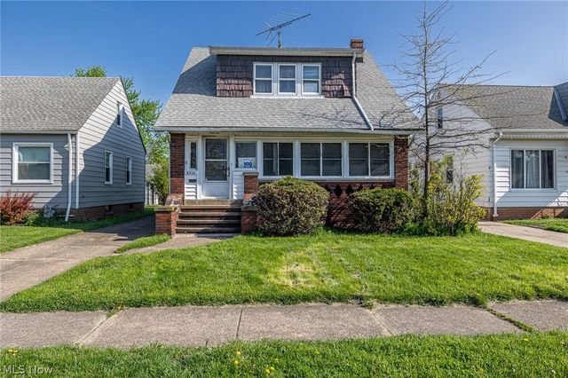 8214 Essen Avenue, Parma, OH 44129