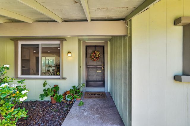 7382 FARM DALE Way, Sacramento, CA 95831