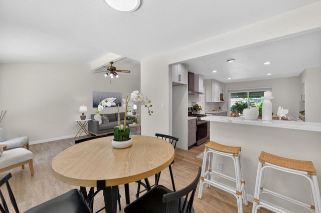 7382 FARM DALE Way, Sacramento, CA 95831