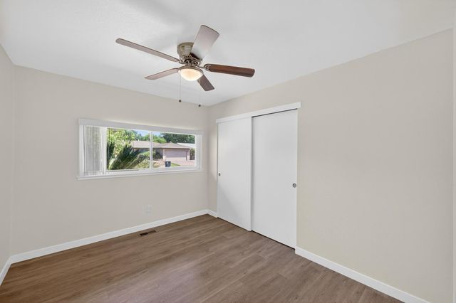 7382 FARM DALE Way, Sacramento, CA 95831