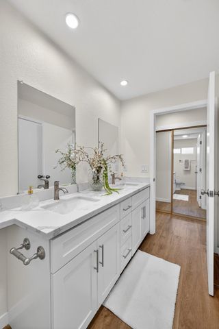 7382 FARM DALE Way, Sacramento, CA 95831