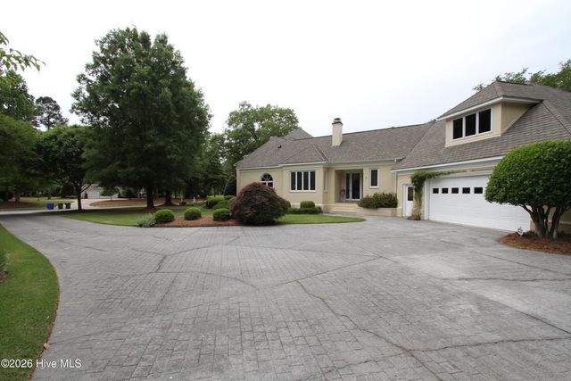 508 Chesapeake Place, Greenville, NC 27858