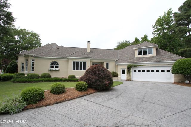 508 Chesapeake Place, Greenville, NC 27858