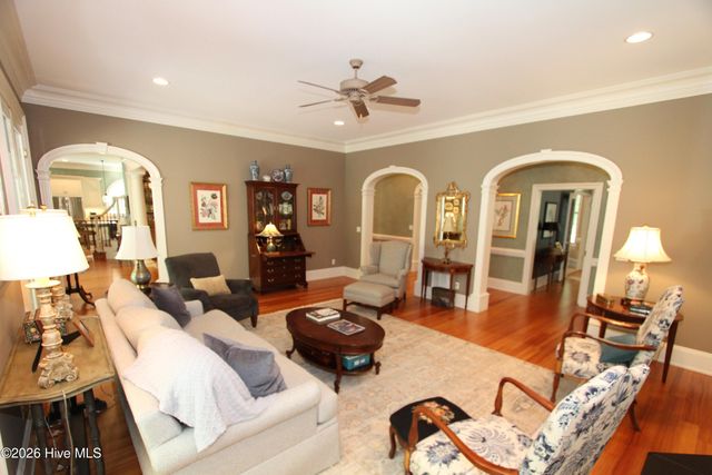 508 Chesapeake Place, Greenville, NC 27858