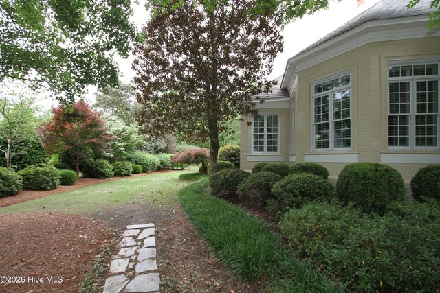 508 Chesapeake Place, Greenville, NC 27858