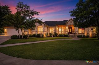 205 W Majestic Oak Lane, Georgetown, TX 78633