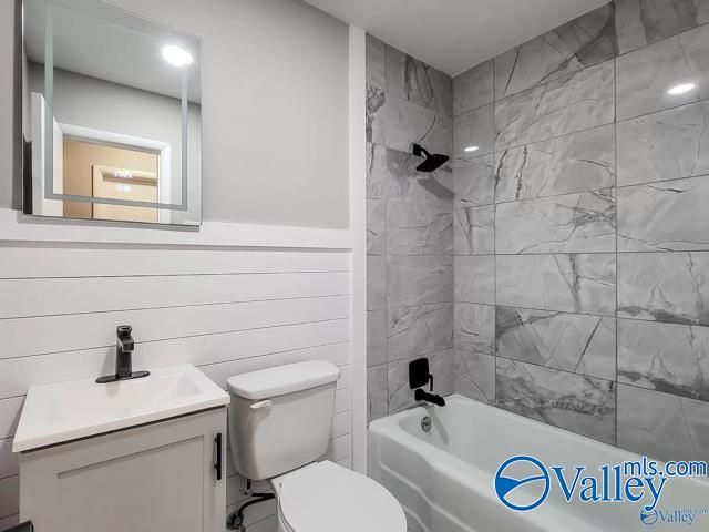 3062 Boswell Drive NW, Huntsville, AL 35811