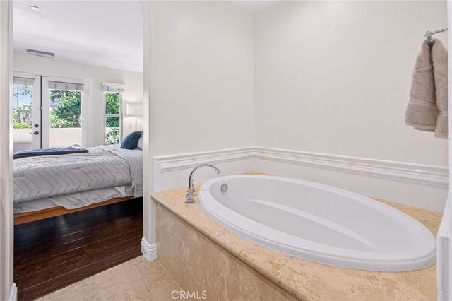 1750 Grand Avenue 6, Long Beach, CA 90804