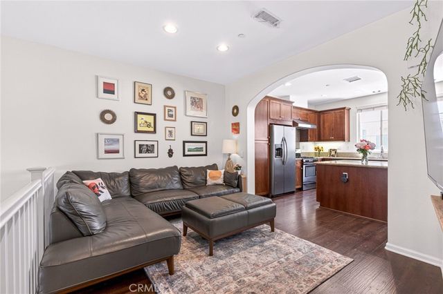 1750 Grand Avenue 6, Long Beach, CA 90804
