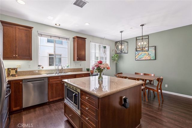 1750 Grand Avenue 6, Long Beach, CA 90804