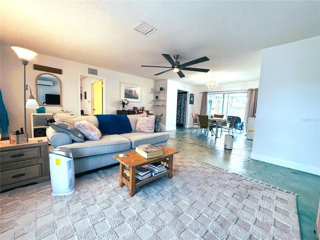 1301 PINEWOOD LANE, Ocoee, FL 34761