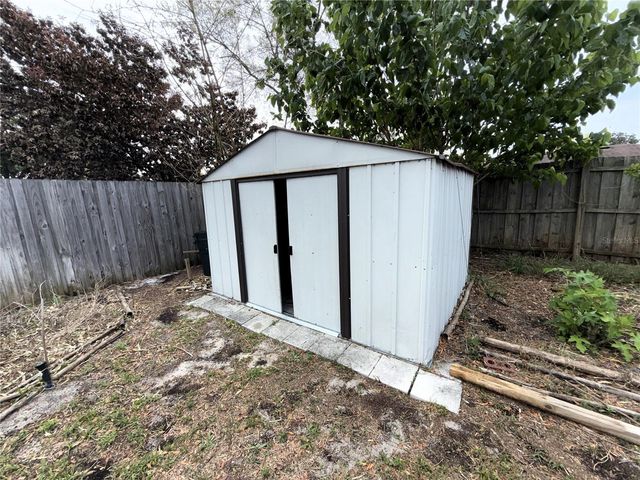 1301 PINEWOOD LANE, Ocoee, FL 34761