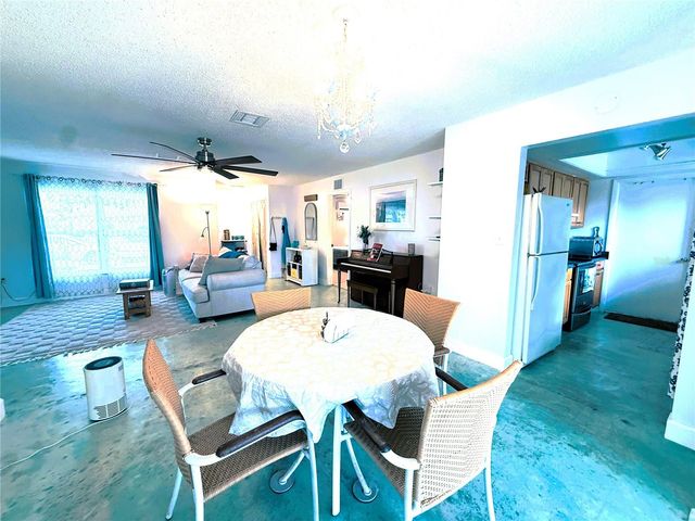 1301 PINEWOOD LANE, Ocoee, FL 34761