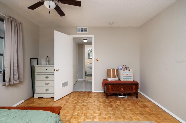 525 9TH AVENUE N 9, St Petersburg, FL 33701