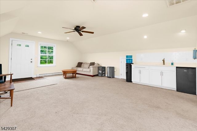 313 Ridge Rd, Kingwood Twp., NJ 08825