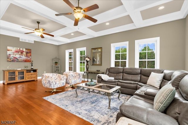 313 Ridge Rd, Kingwood Twp., NJ 08825