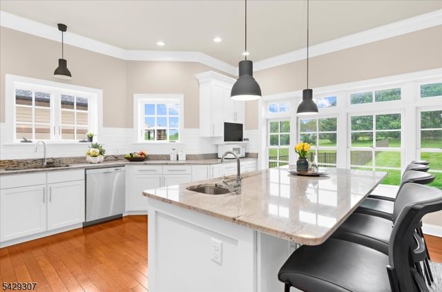 313 Ridge Rd, Kingwood Twp., NJ 08825