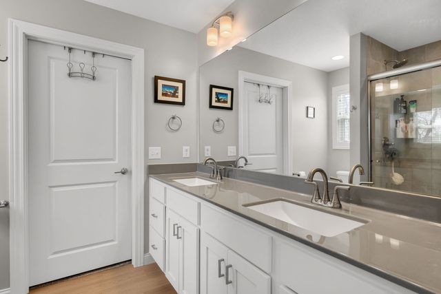 3911 Orchard Drive 3911, Bettendorf, IA 52722