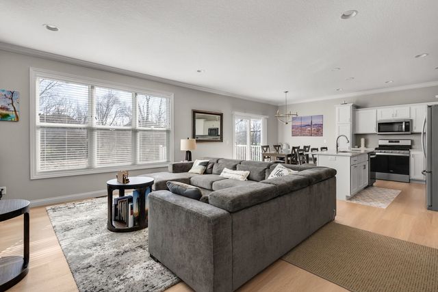 3911 Orchard Drive 3911, Bettendorf, IA 52722