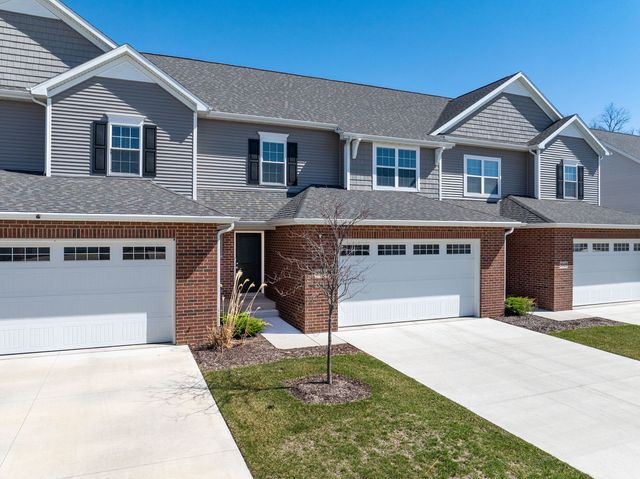 3911 Orchard Drive 3911, Bettendorf, IA 52722