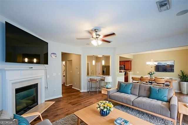 1781 Waterside Drive NW, Kennesaw, GA 30152