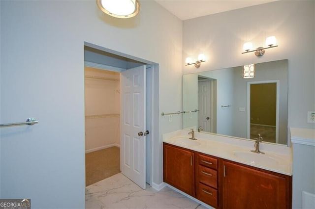 1781 Waterside Drive NW, Kennesaw, GA 30152