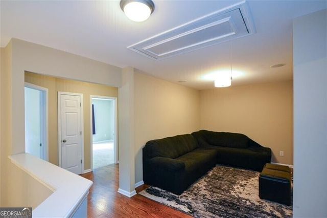 1781 Waterside Drive NW, Kennesaw, GA 30152