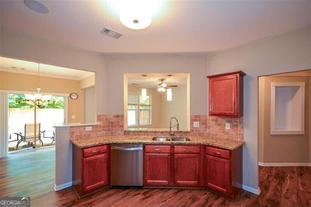 1781 Waterside Drive NW, Kennesaw, GA 30152