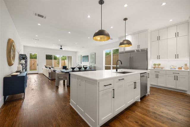 6304 Covington Lane, Dallas, TX 75214