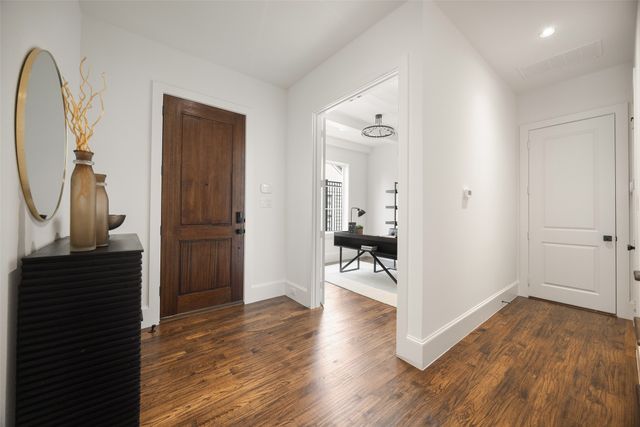 6304 Covington Lane, Dallas, TX 75214