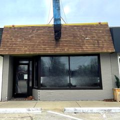 2033 West Road, Trenton, MI 48183